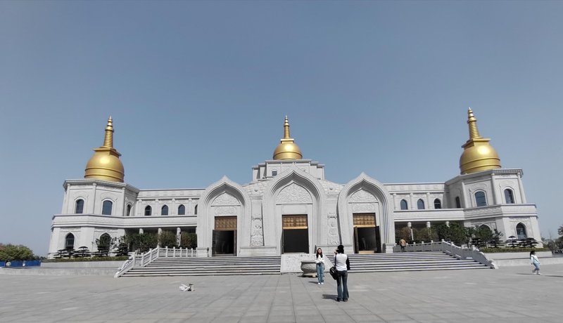寻找心灵栖息之地：佛教寺院选购指南